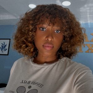 12” honey blonde fringe wig